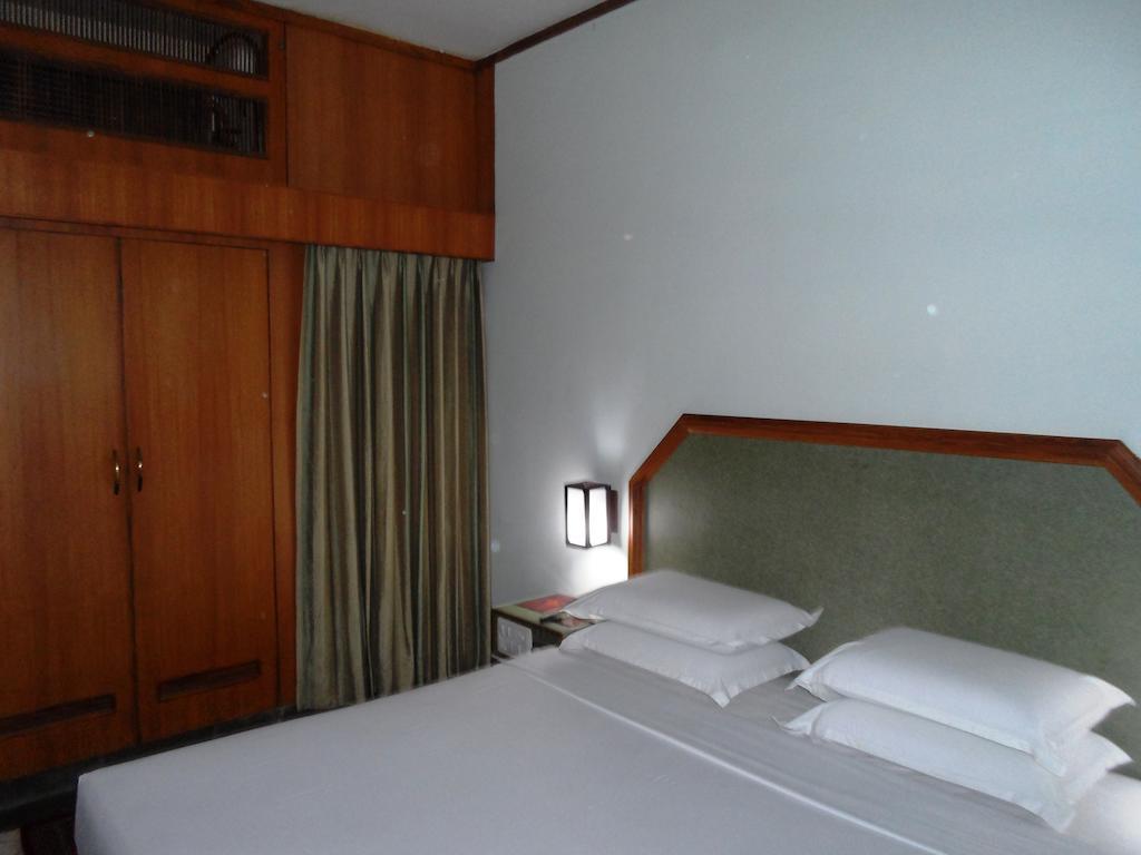 Hotel Mayura Tirupati Zewnętrze zdjęcie